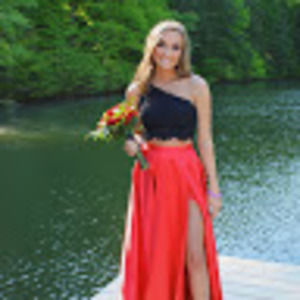 Meet your Posher, Katelyn